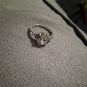 Elegant Silver Ring with Clear Gemstone